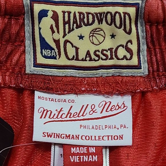 Chicago Bulls Shorts Mens Small Mitchell & Ness Galaxy Reflective NBA Basketball - Picture 9 of 16